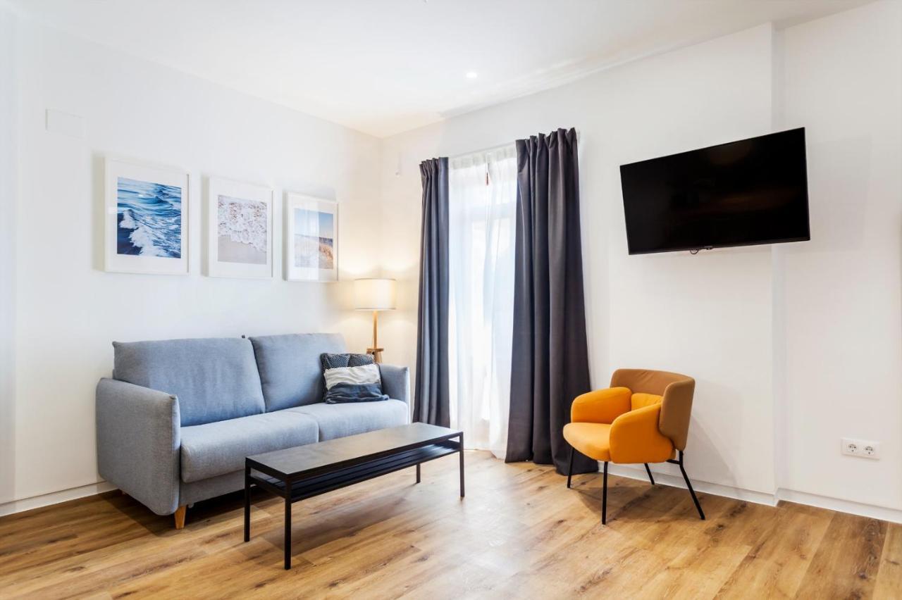 Puerto Beach Suites Валенсия Екстериор снимка