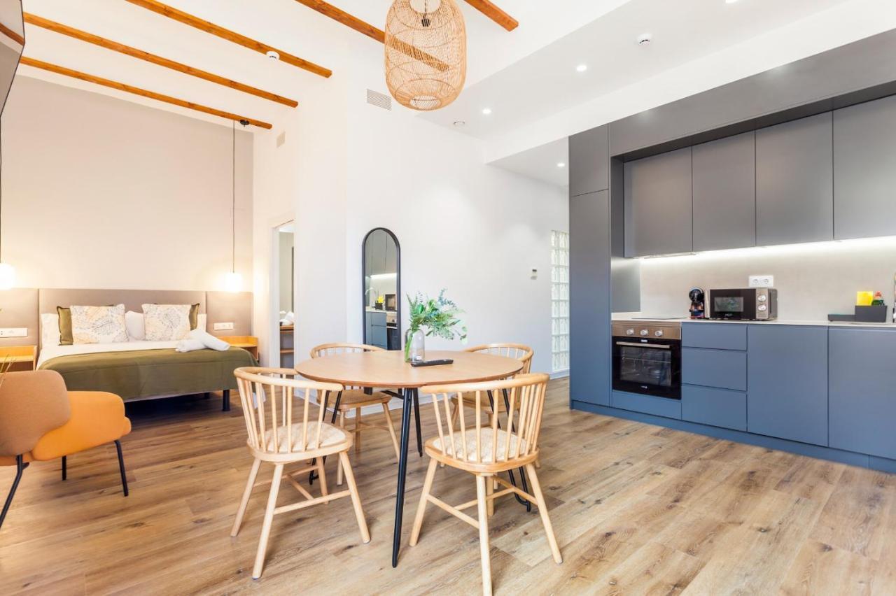 Puerto Beach Suites Валенсия Екстериор снимка