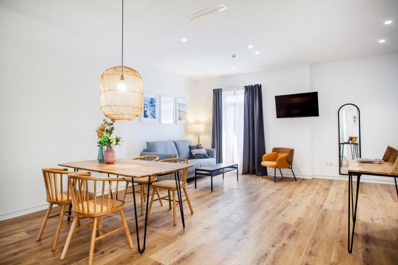 Puerto Beach Suites Валенсия Екстериор снимка