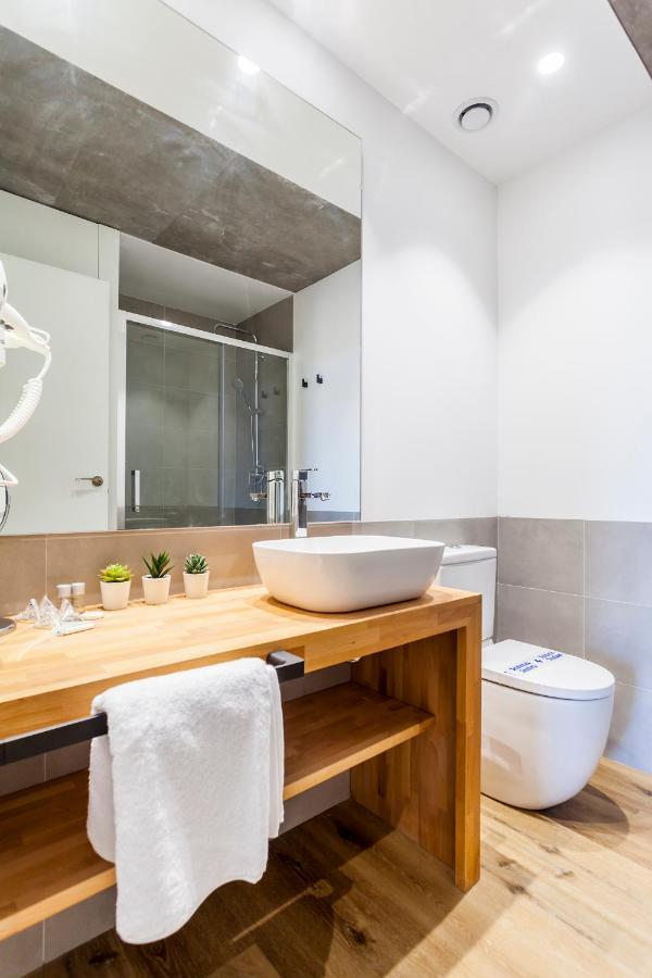 Puerto Beach Suites Валенсия Екстериор снимка